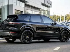 2023 Porsche Cayenne 3.0T Platinum Edition, чёрный — фото 12