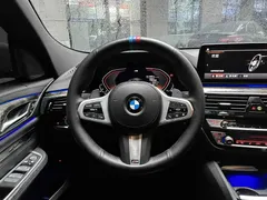 2021 BMW 6 Series GT 630i M Sport Package — фото 13