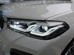 2023 BMW 5 Series 530Li Leading M Sport Package, белый — фото 23