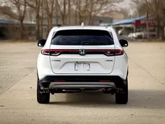 2023 Honda Vezel 1.5L CVT Tech, белый — фото 5