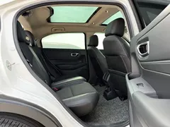 2023 Honda Vezel 1.5L CVT Tech, белый — фото 16