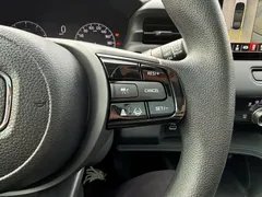 2023 Honda Vezel 1.5L CVT Tech, белый — фото 20