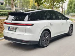2025 Li Auto i8 Standard, белый — фото 12