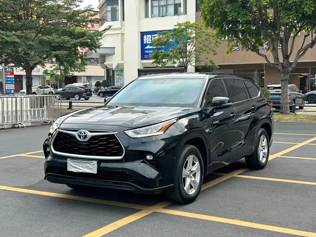 2022 Toyota Highlander Hybrid 2.5L 4WD Elite 7-seat