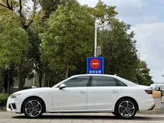 2023 Audi A4L 40 TFSI Fashion Dynamic, белый — фото 10