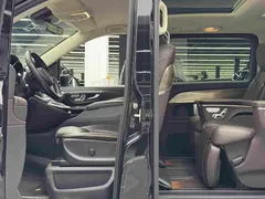 2022 Mercedes-Benz V-Class V 260 L Long Wheelbase Luxury, чёрный — фото 8