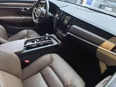 2022 Volvo V90 Cross Country B5 AWD — фото 3