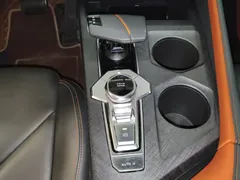 2022 Changan UNI-V 1.5T Premium — фото 14