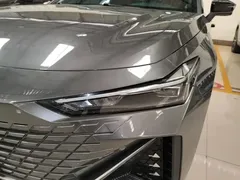 2022 Changan UNI-V 1.5T Premium — фото 24