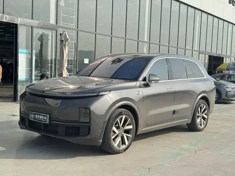 2023 Li Auto L8