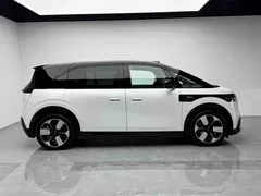 2025 Zeekr Mix Smart Driving, белый — фото 4
