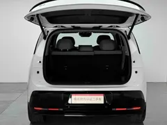 2025 Zeekr Mix Smart Driving, белый — фото 10
