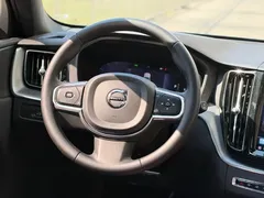 2023 Volvo XC60 4WD Luxury, синий — фото 12