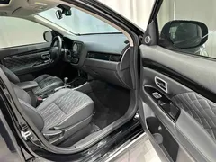 2021 Mitsubishi Outlander 2.0L 2WD 5-seat, чёрный — фото 19