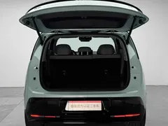 2025 Zeekr Mix Smart Driving, зелёный — фото 10