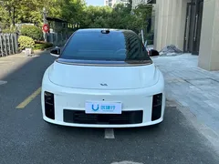 2025 Li Auto i6 2WD Standard, белый — фото 3