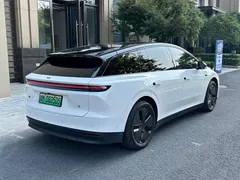 2025 Li Auto i6 2WD Standard, белый — фото 4