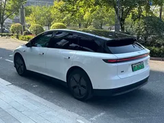 2025 Li Auto i6 2WD Standard, белый — фото 6