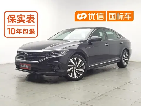 2022 Volkswagen Passat 330TSI Luxury