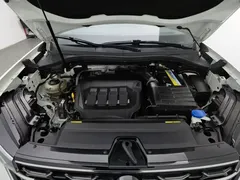 2023 Volkswagen Tayron 380TSI 4WD R-Line, белый — фото 6