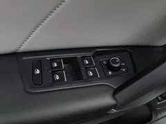 2023 Volkswagen Tayron 380TSI 4WD R-Line, белый — фото 9