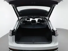 2023 Volkswagen Tayron 380TSI 4WD R-Line, белый — фото 16