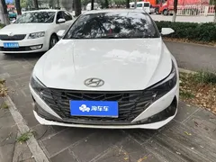 2022 Hyundai Elantra 240TGDi DCT LUX Premium, белый — фото 2