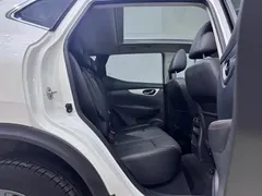 2022 Nissan Qashqai 2.0L CVT XV Prem Night Edition, белый — фото 13