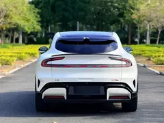 2025 Xiaomi YU7 4WD Max, белый — фото 8