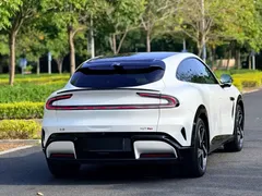 2025 Xiaomi YU7 4WD Max, белый — фото 9