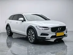 2022 Volvo V90 Cross Country B5 AWD, белый — фото 7