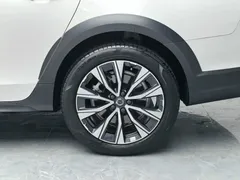 2022 Volvo V90 Cross Country B5 AWD, белый — фото 12