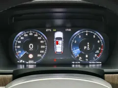 2022 Volvo V90 Cross Country B5 AWD, белый — фото 18