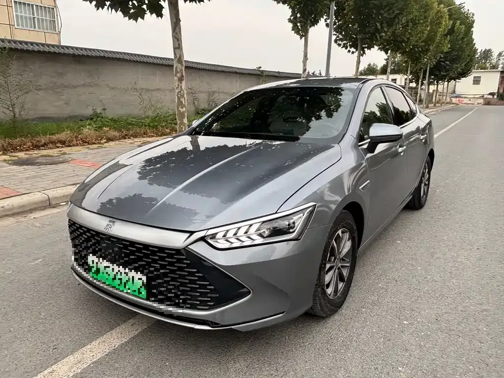 2025 BYD Qin PLUS DM-i PHEV 55km Exceed Smart Driving