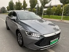 2025 BYD Qin PLUS DM-i PHEV 55km Exceed Smart Driving — фото 2