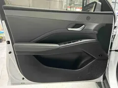 2025 BYD Qin PLUS EV Smart Driving 420km Leading, белый — фото 12