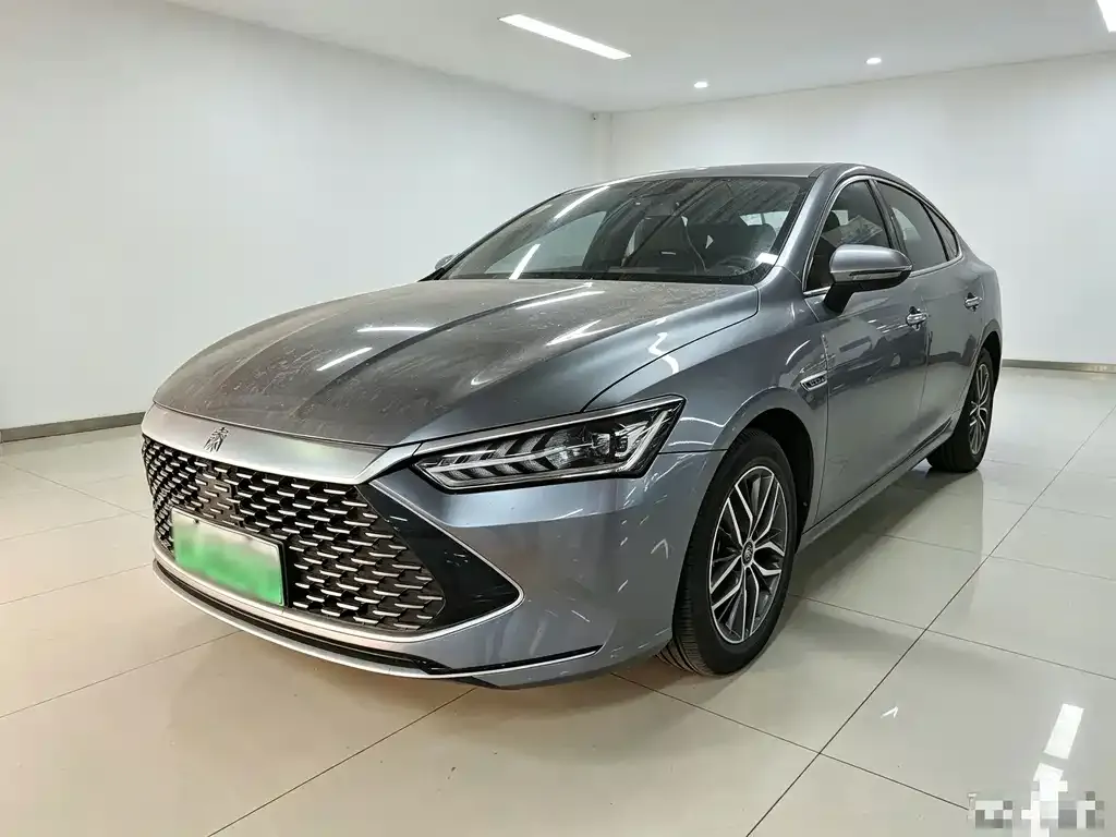 2023 BYD Qin PLUS Champion DM-i PHEV 55km Exceed