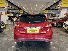 2021 Nissan Tiida 1.6L CVT — фото 11
