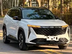 2023 Geely Atlas L 1.5TD DCT Premium, белый — фото 1