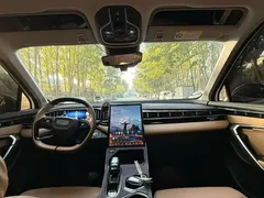 2023 Geely Atlas L 1.5TD DCT Premium, белый — фото 6