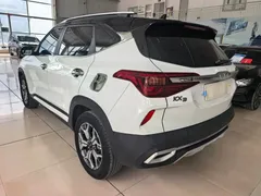 2021 Kia Seltos 1.5L CVT, белый — фото 7
