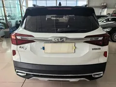 2021 Kia Seltos 1.5L CVT, белый — фото 8