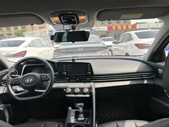 2023 Hyundai Elantra 1.5L CVT GLX Elite, белый — фото 8