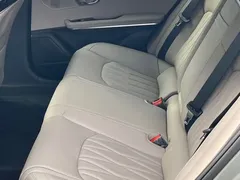 2026 BYD Han EV Smart Driving 705KM Flash Charge Premium, зелёный — фото 8