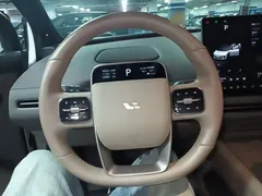 2025 Li Auto i6 4WD Standard, белый — фото 11