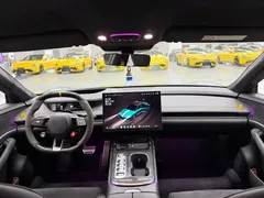 2025 Xiaomi SU7 Ultra Ultra, зелёный — фото 5