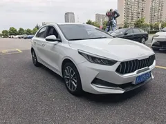 2021 Kia Cerato 1.5L CVT Fashion, белый — фото 2