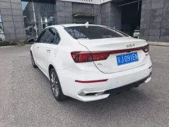 2021 Kia Cerato 1.5L CVT Fashion, белый — фото 10