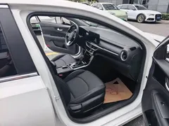 2021 Kia Cerato 1.5L CVT Fashion, белый — фото 14