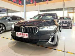 2022 BMW 5 Series 525Li Luxury Package, чёрный — фото 4